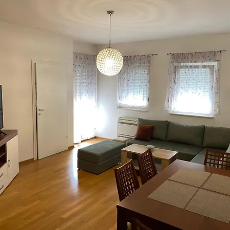 Apartment Lux